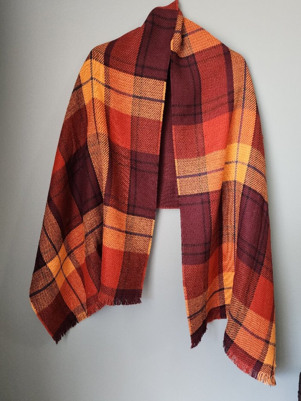 V.Fraas Unisex Cashmink Plaid 100% Acrylic Oversized Scarf